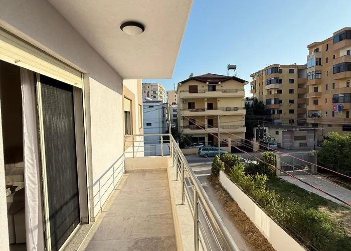 Lions Gate 7 * Durrës