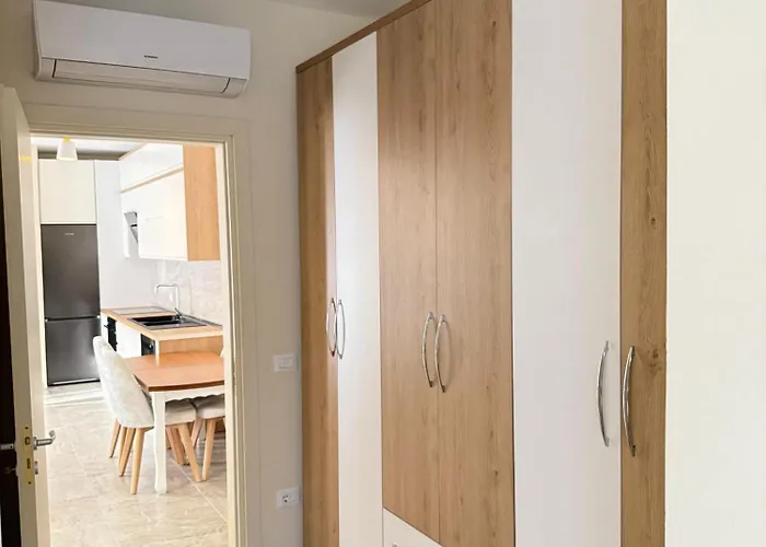 Lions Gate 7 Apartment Durrës