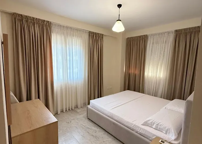 Lions Gate 7 * Durrës