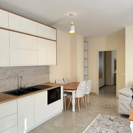 Apartament Lions Gate 7 *